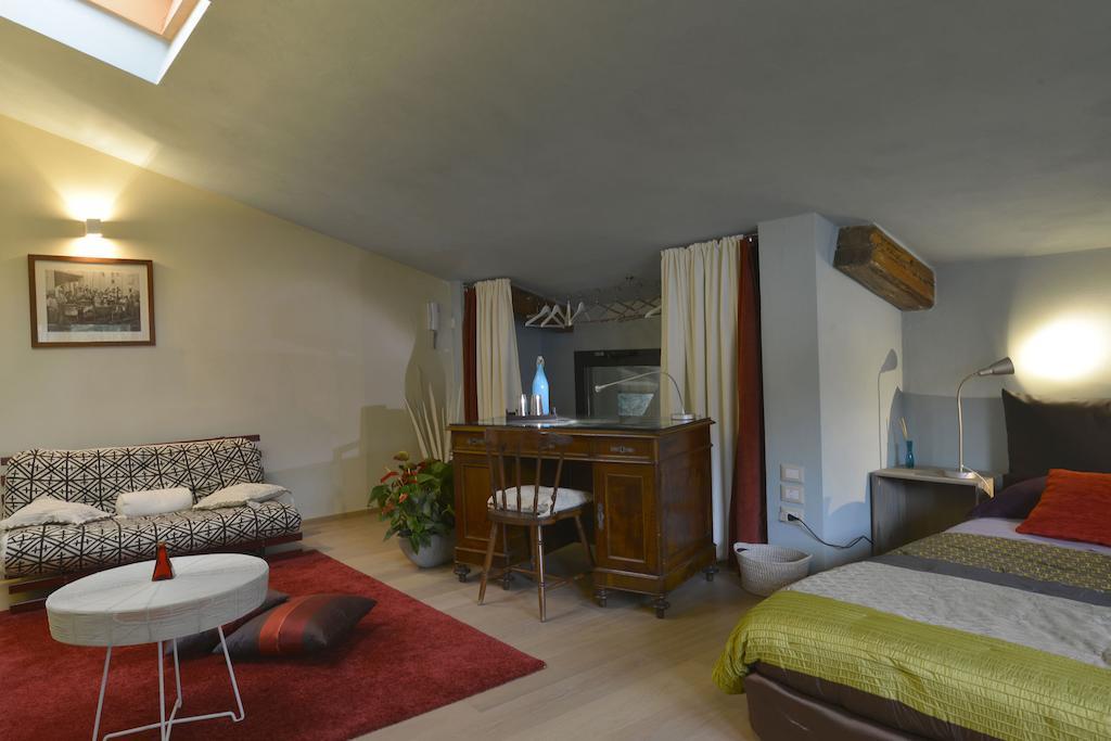 Casa Lo Bed and Breakfast Τσεζένα Δωμάτιο φωτογραφία